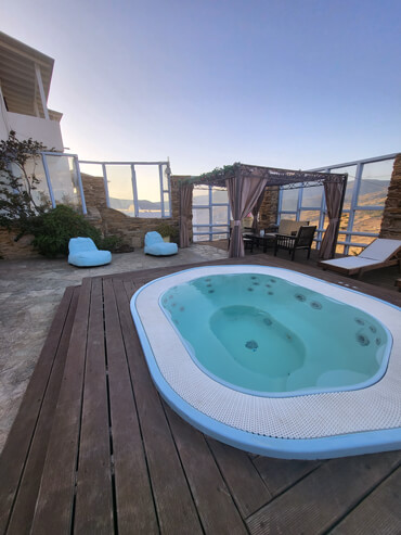 Jacuzzi for 6 people